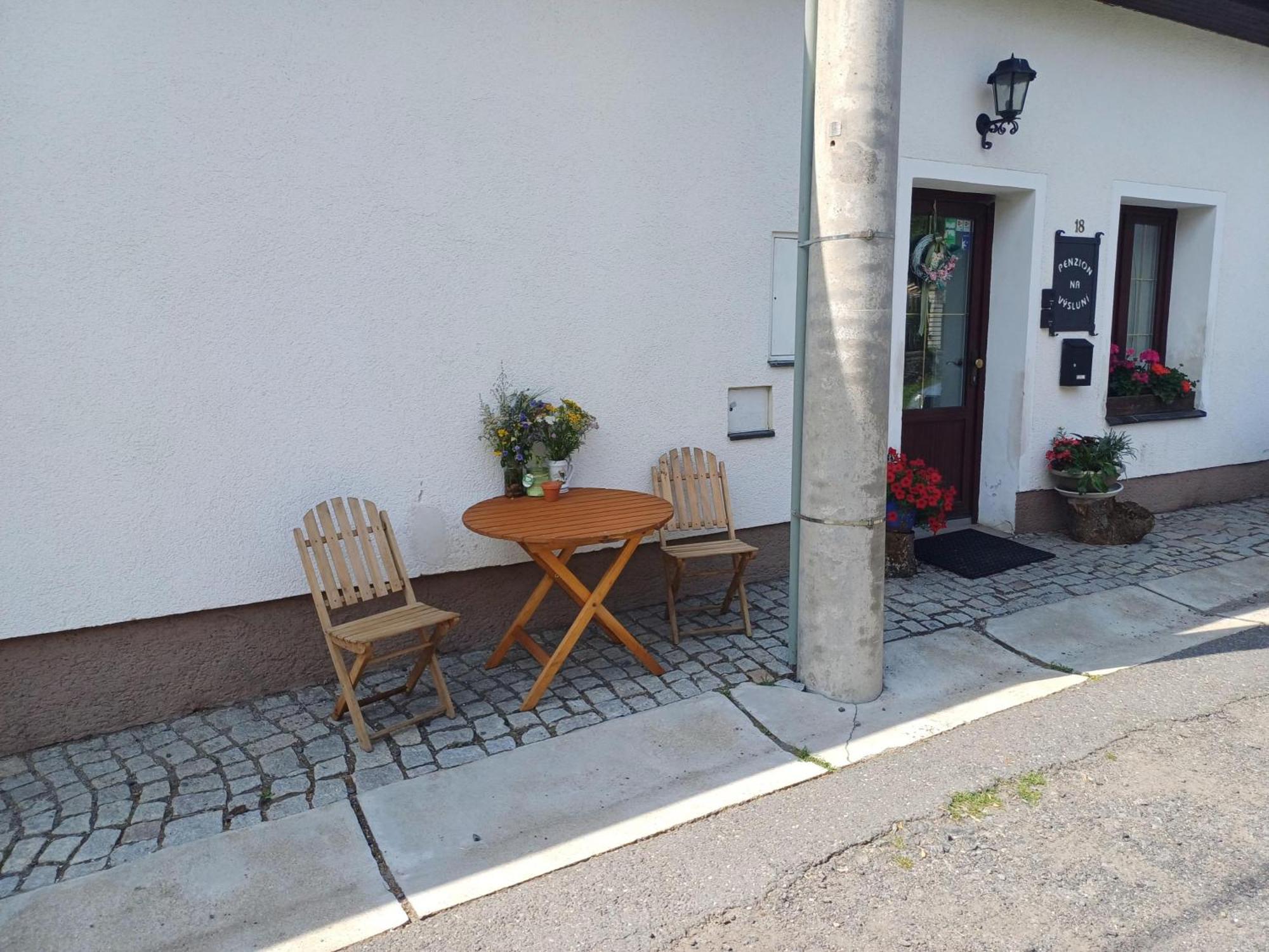 Na Vysluni Apartment *
